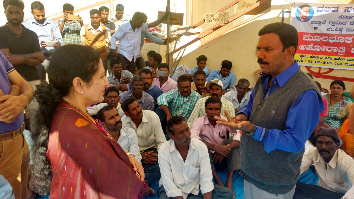 ಮಡಿಕೇರಿ: ಮಾನವೀಯ ದೃಷ್ಟಿಯಿಂದ ಮೂಲಭೂತ ಸೌಲಭ್ಯ ನೀಡಿ; ವೀಣಾಅಚ್ಚಯ್ಯ ಸೂಚನೆ